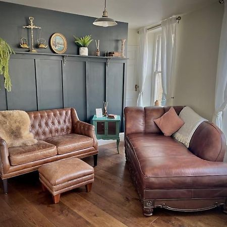 Period Apartment, Great Views, In Heart Of Town. Bradford-On-Avon Eksteriør billede