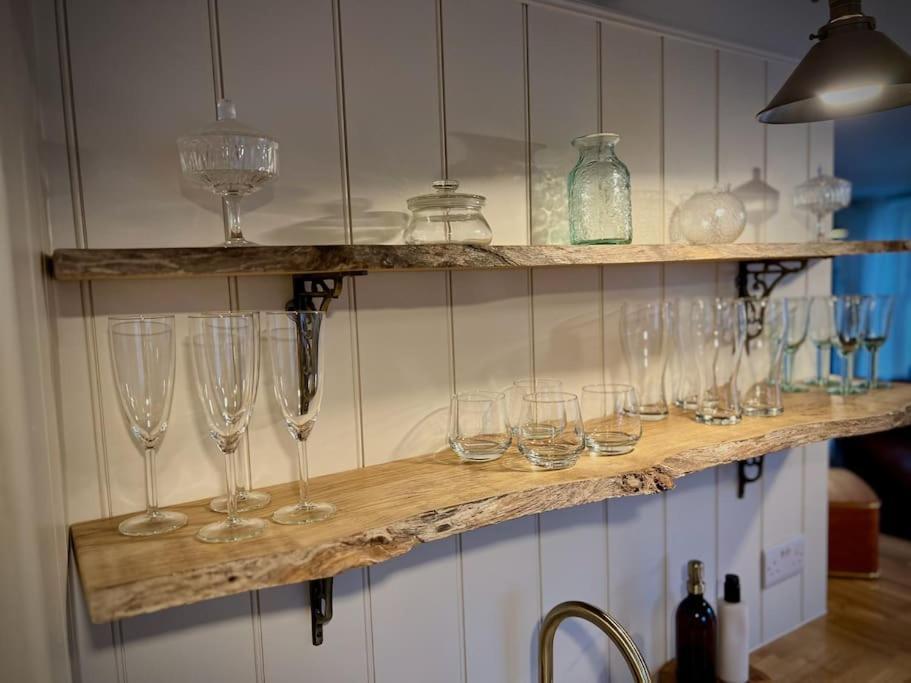 Period Apartment, Great Views, In Heart Of Town. Bradford-On-Avon Eksteriør billede